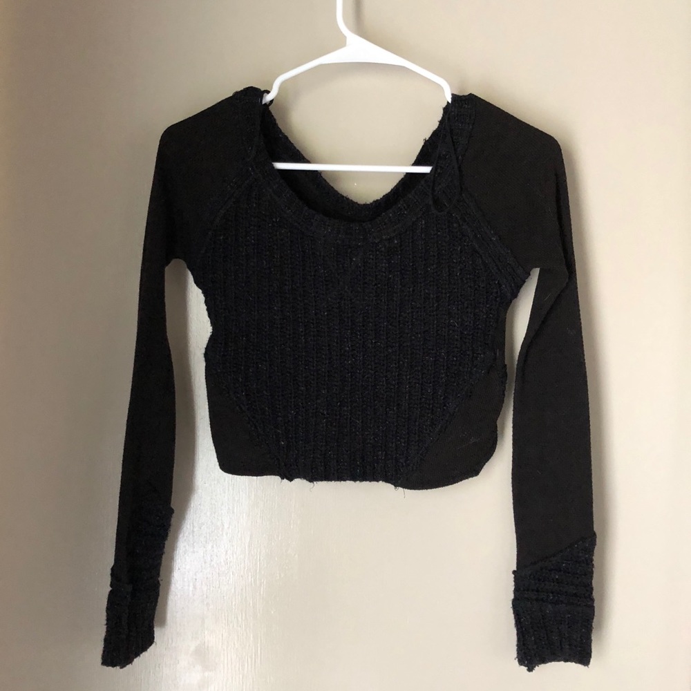 Free People crop long sleeve sweater (XS)